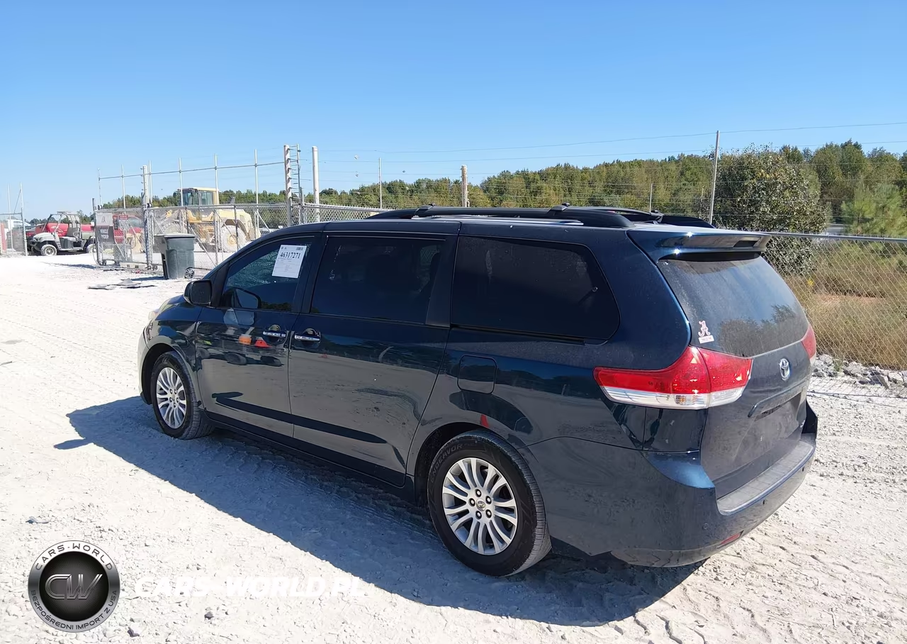 2012 Toyota Sienna Xle V6 8 Passenger VIN:5TDYK3DC2CS206084 - 3