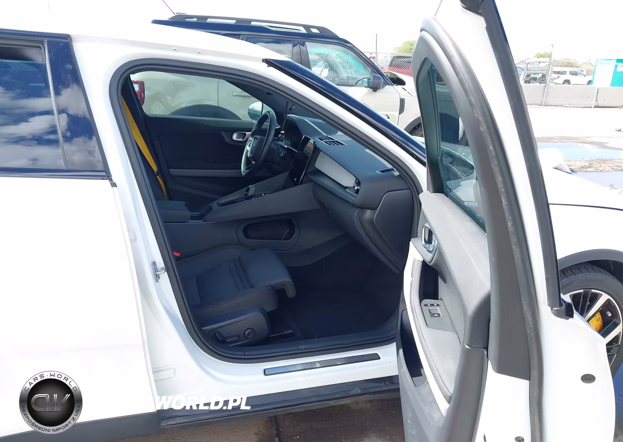 2021 Polestar 2 Launch Edition VIN:LPSED3KA3ML015610 - 5