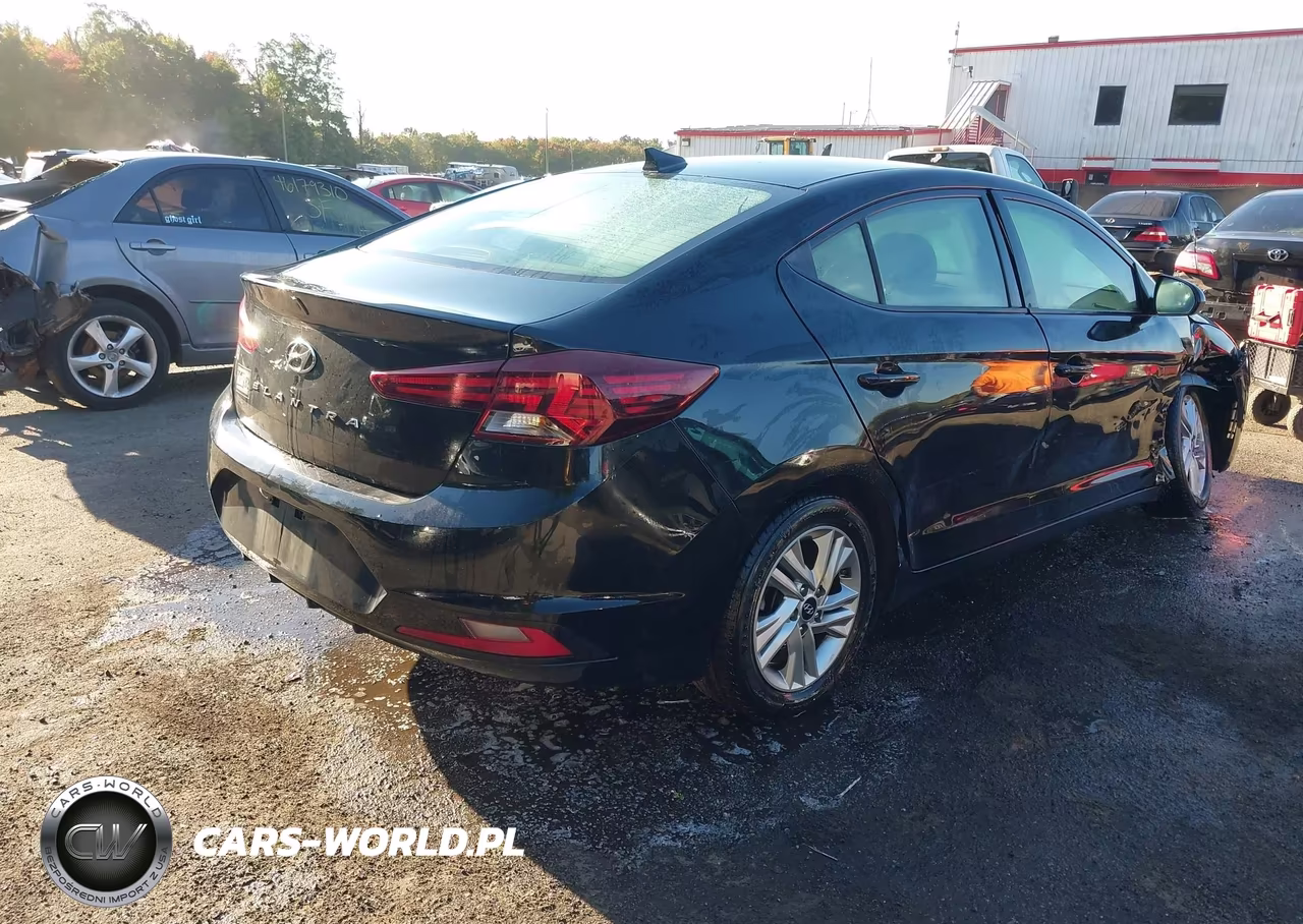 2020 Hyundai Elantra Sel VIN:5NPD84LF9LH614778 - 4