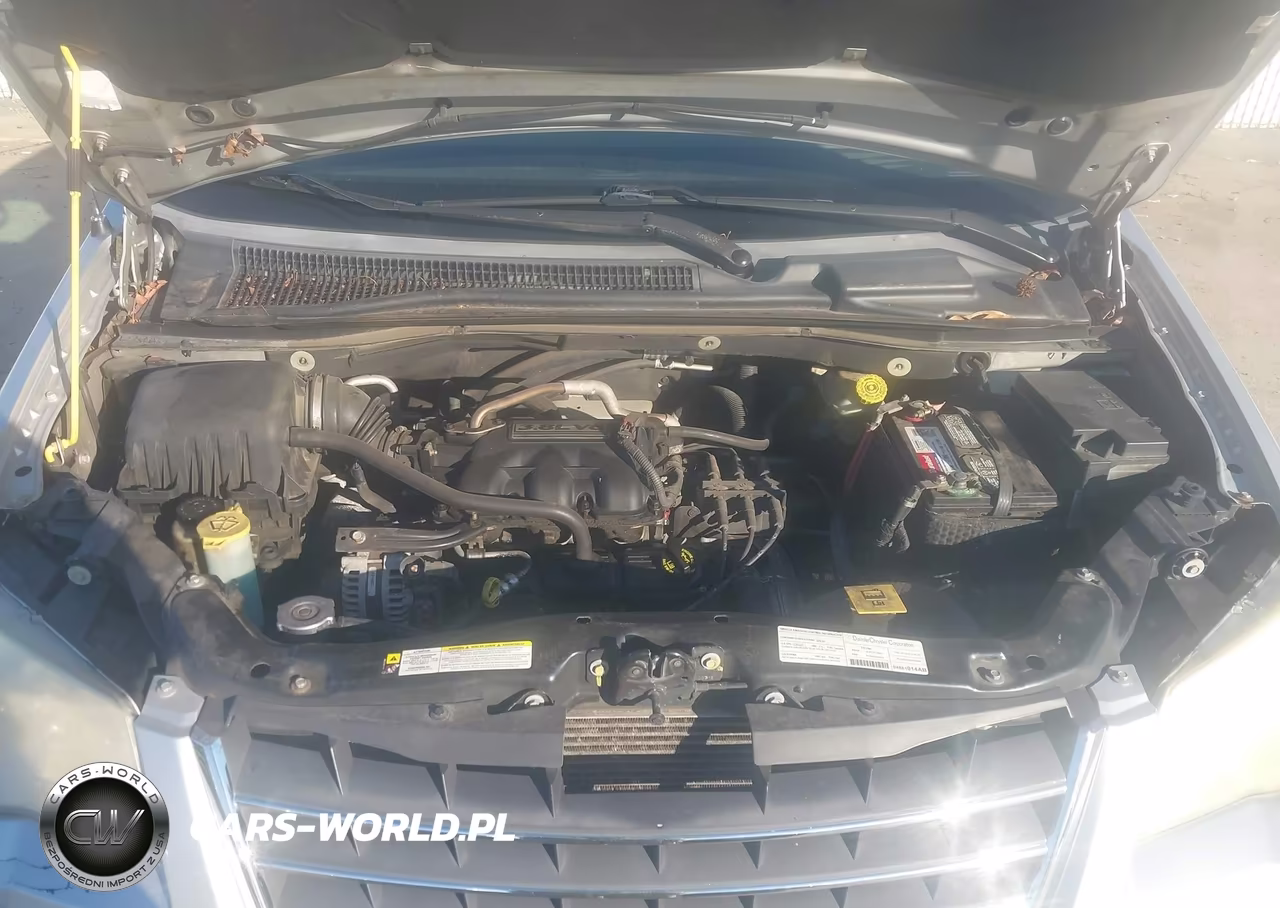 2008 Chrysler Town & Country Touring VIN:2A8HR54P88R128641 - 6