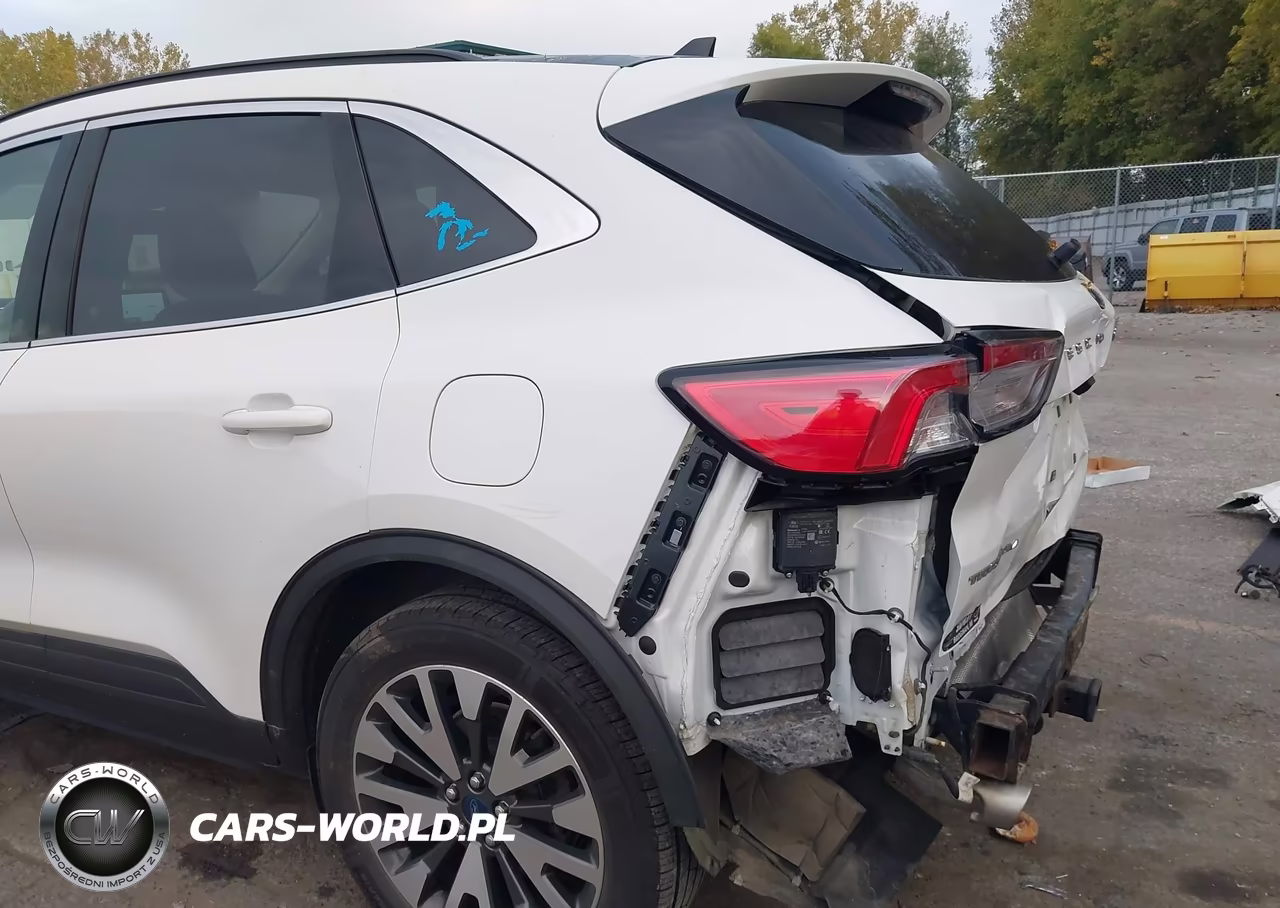 2020 Ford Escape Titanium VIN:1FMCU9J99LUA09579 - 18