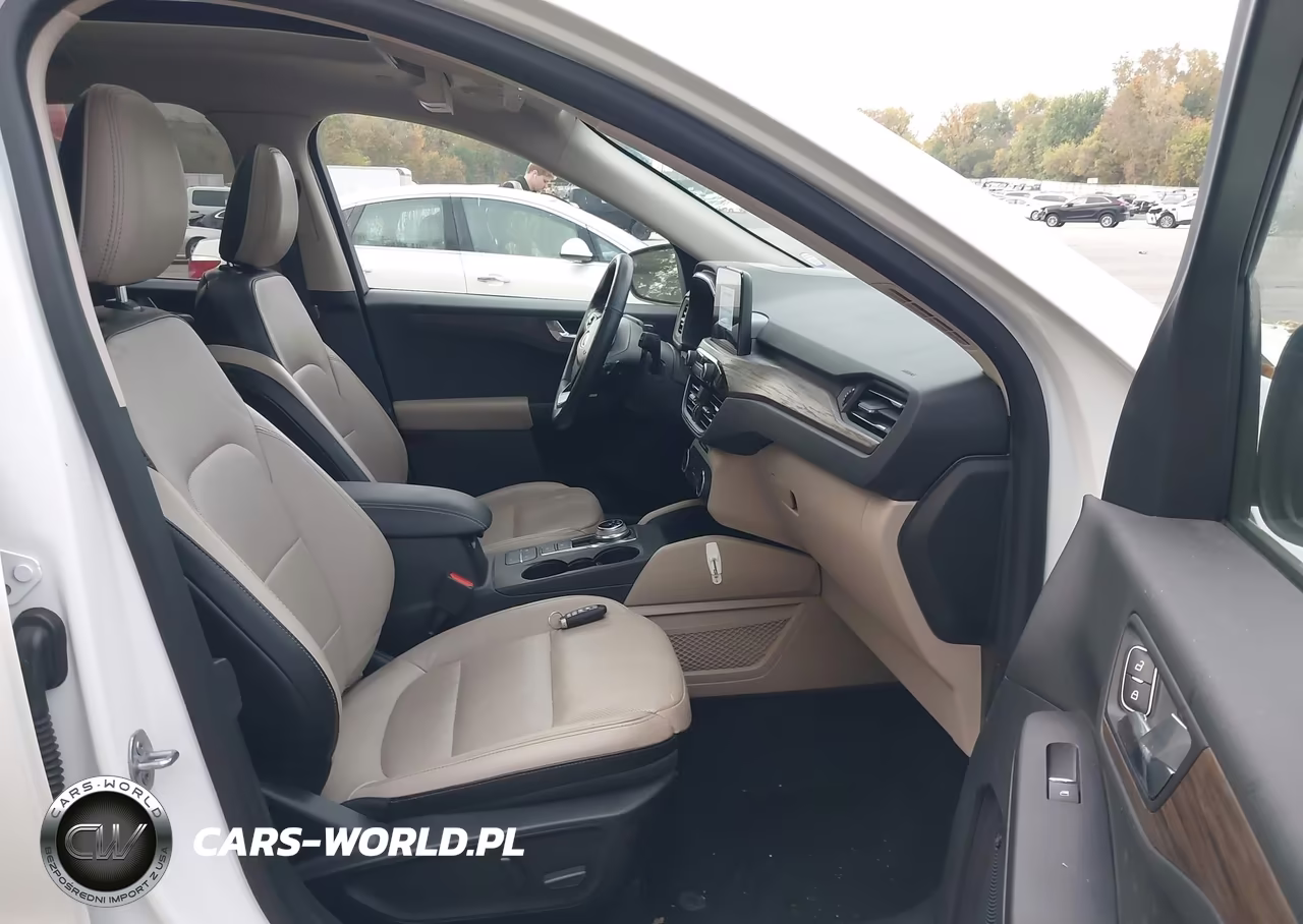 2020 Ford Escape Titanium VIN:1FMCU9J99LUA09579 - 5