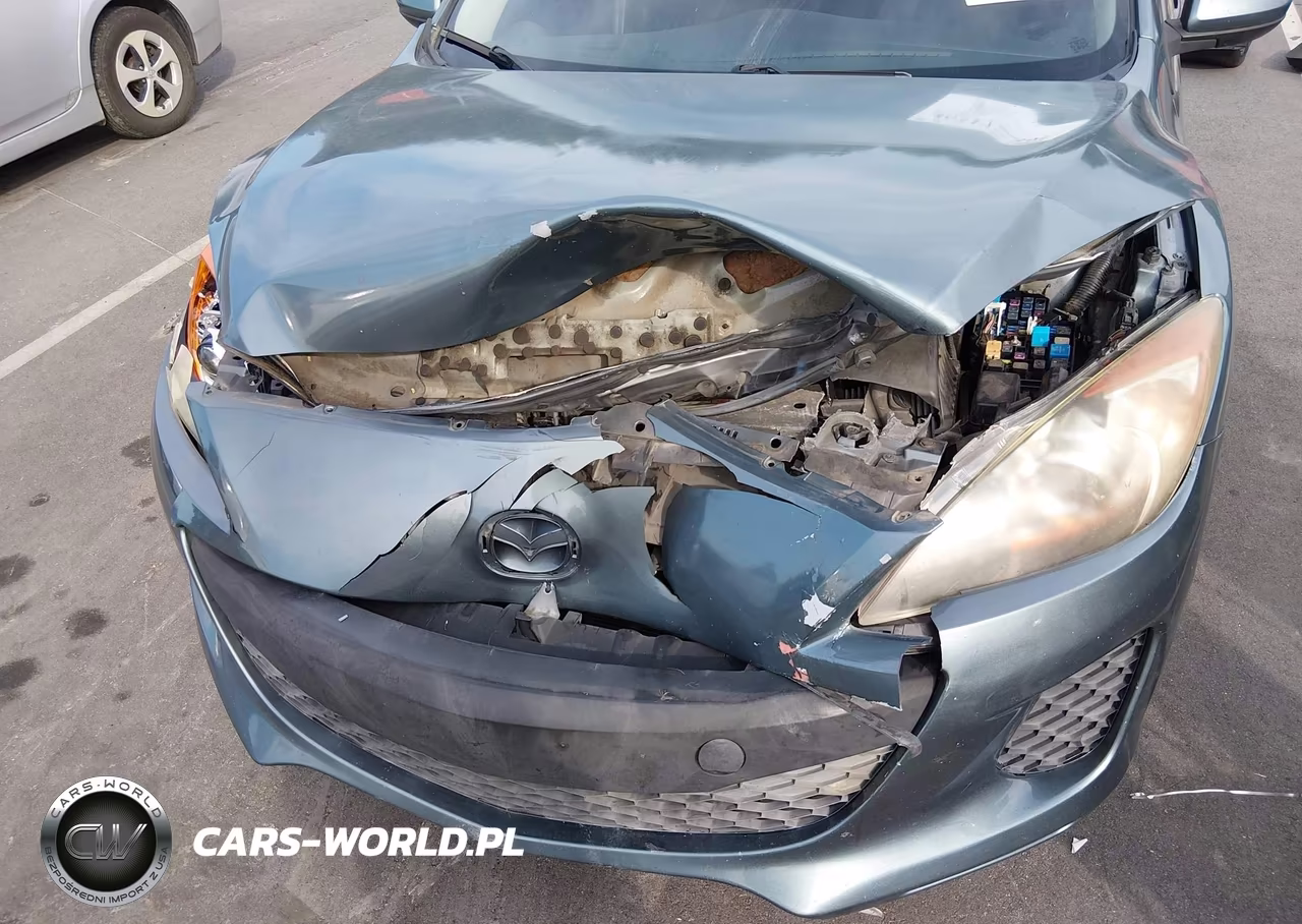 2012 Mazda Mazda3 I Touring VIN:JM1BL1V72C1698637 - 13