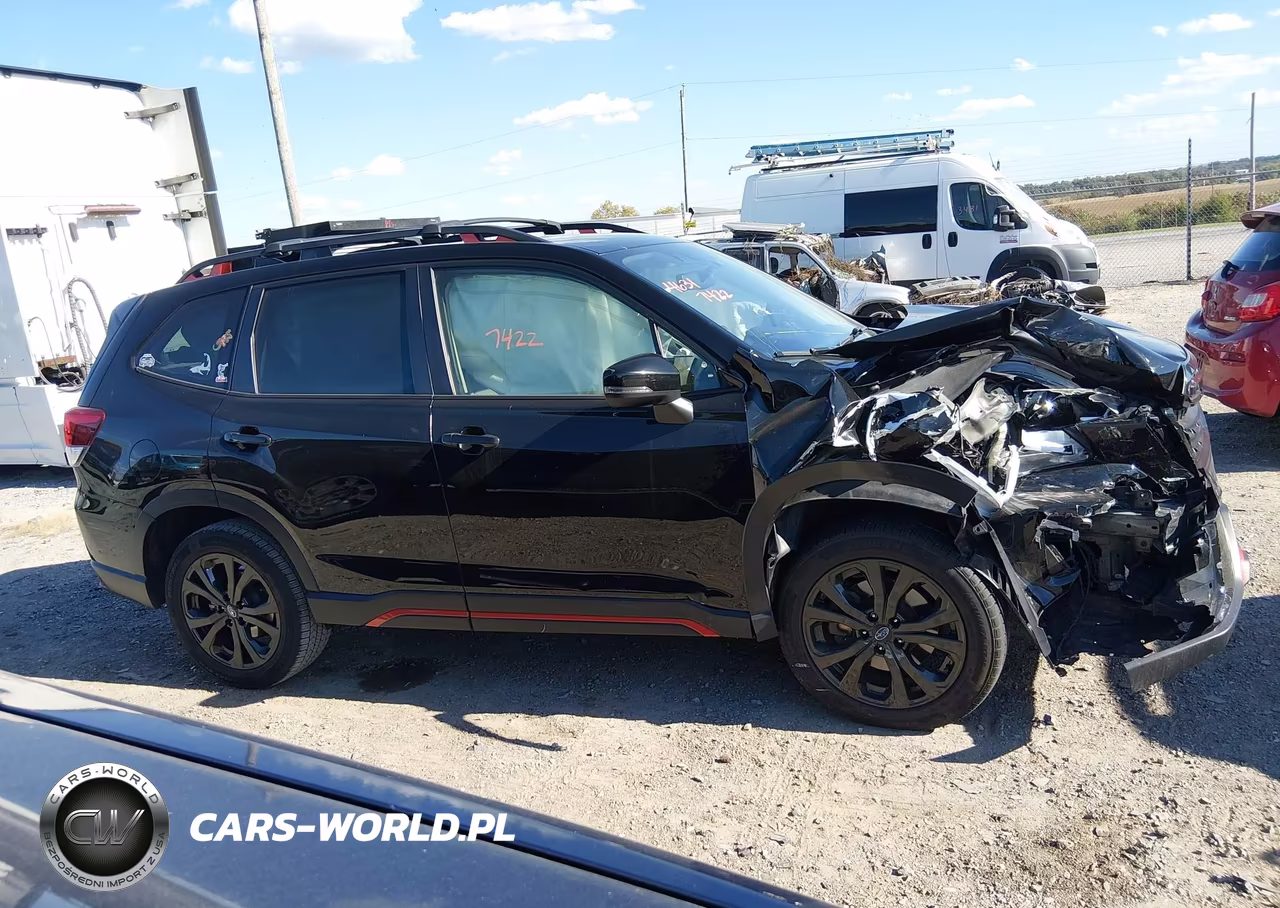 2023 Subaru Forester Sport VIN:JF2SKAJC6PH421848 - 13