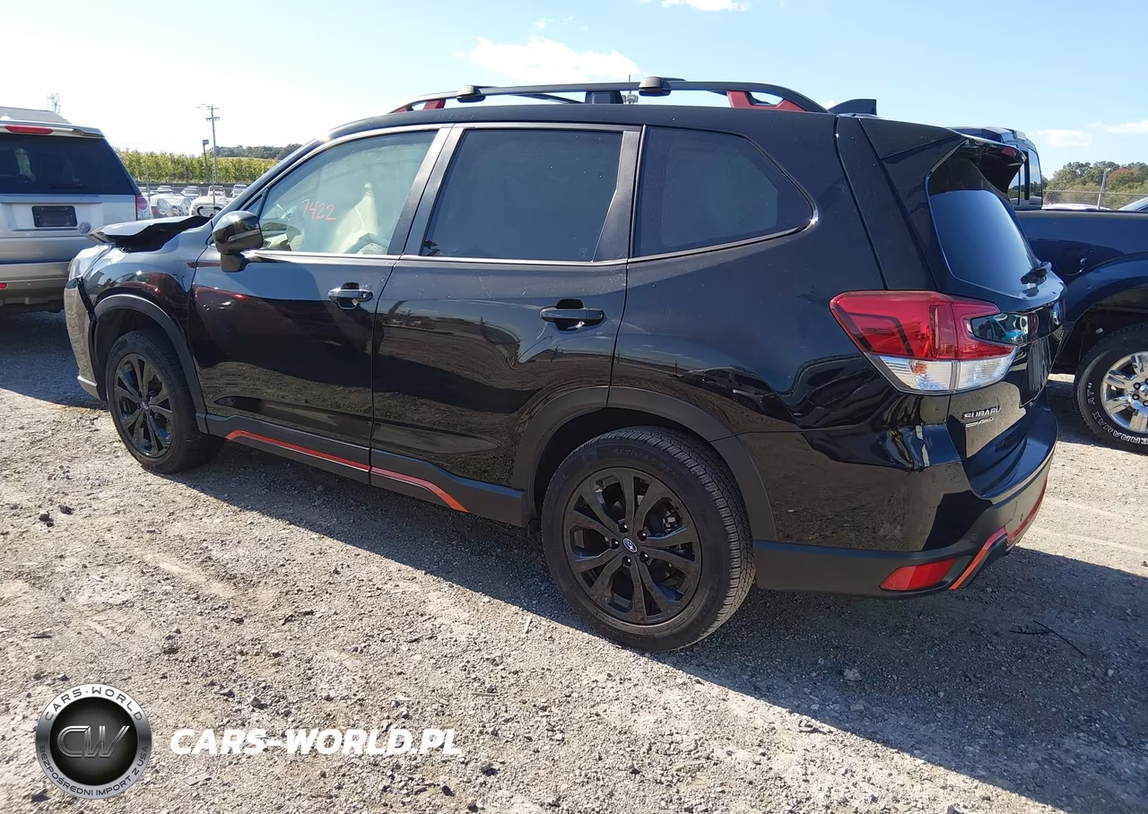 2023 Subaru Forester Sport VIN:JF2SKAJC6PH421848 - 3