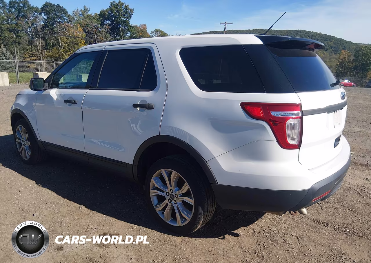 2015 Ford Utility Police Interceptor VIN:1FM5K8AR8FGB61204 - 3