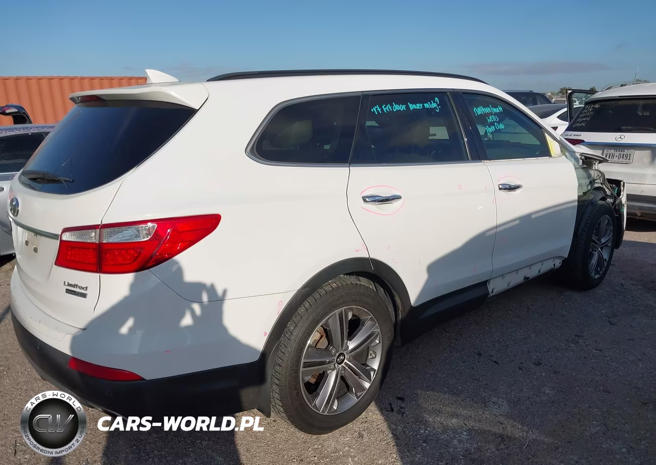2015 Hyundai Santa Fe Limited VIN:KM8SRDHF8FU130037 - 4