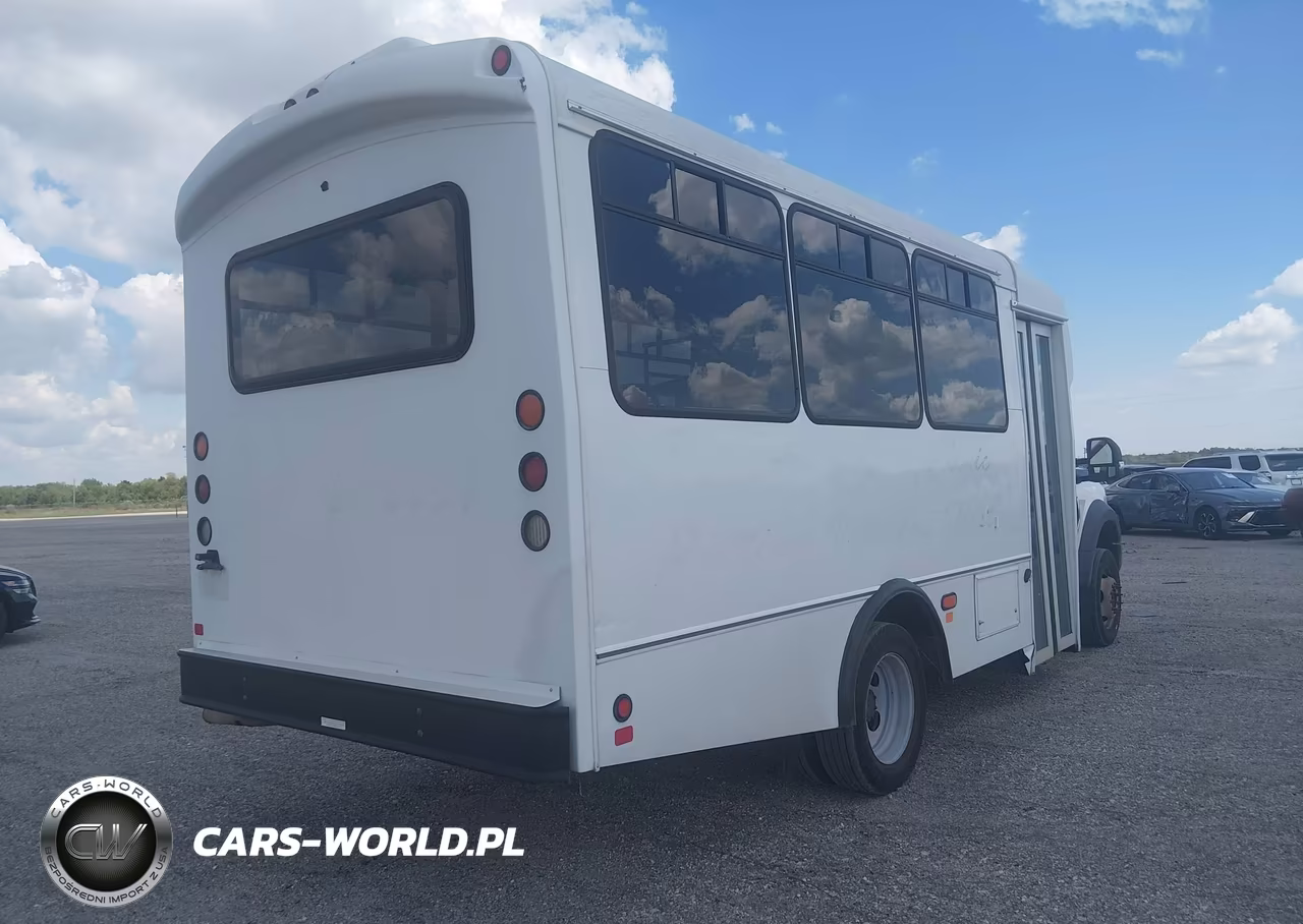 2017 Ford F-450 Chassis Xl VIN:1FDAF4GT1HEF24102 - 4