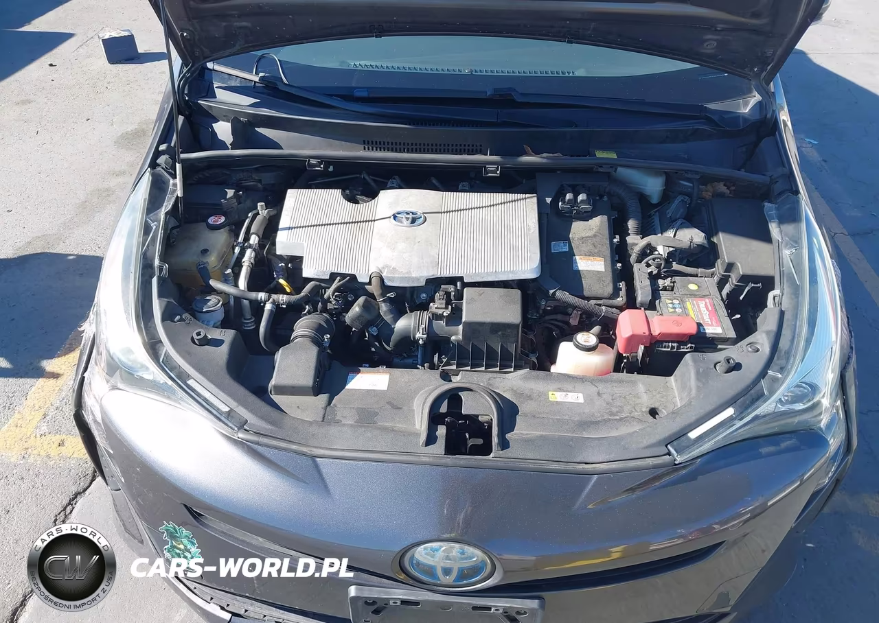 2018 Toyota Prius One VIN:JTDKBRFU4J3601963 - 10
