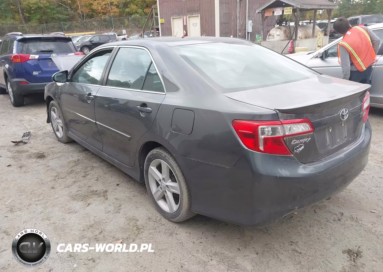2013 Toyota Camry Se VIN:4T1BF1FK2DU265969 - 3