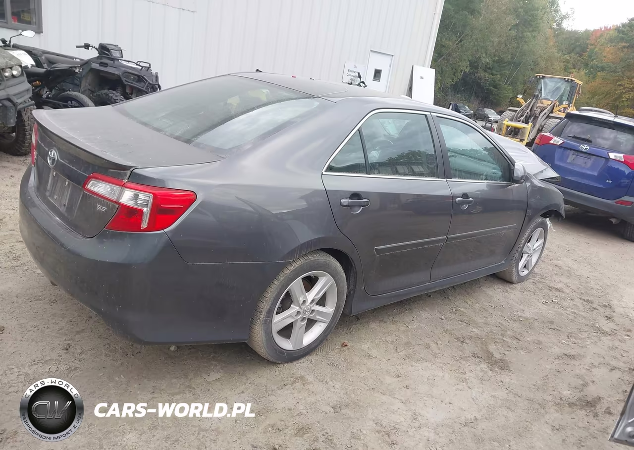 2013 Toyota Camry Se VIN:4T1BF1FK2DU265969 - 4