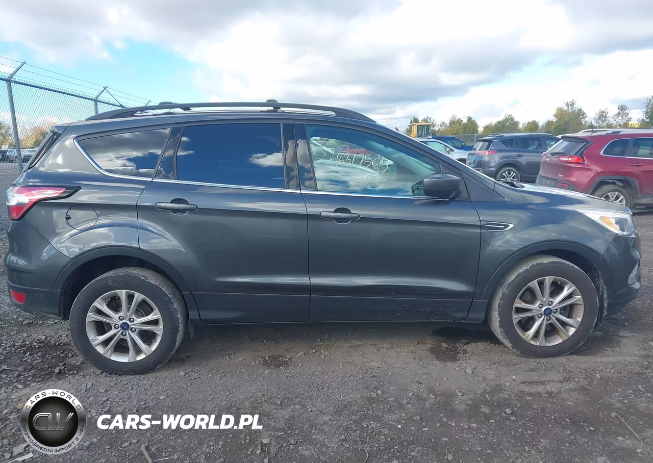 2018 Ford Escape Se VIN:1FMCU9GD6JUC99403 - 13