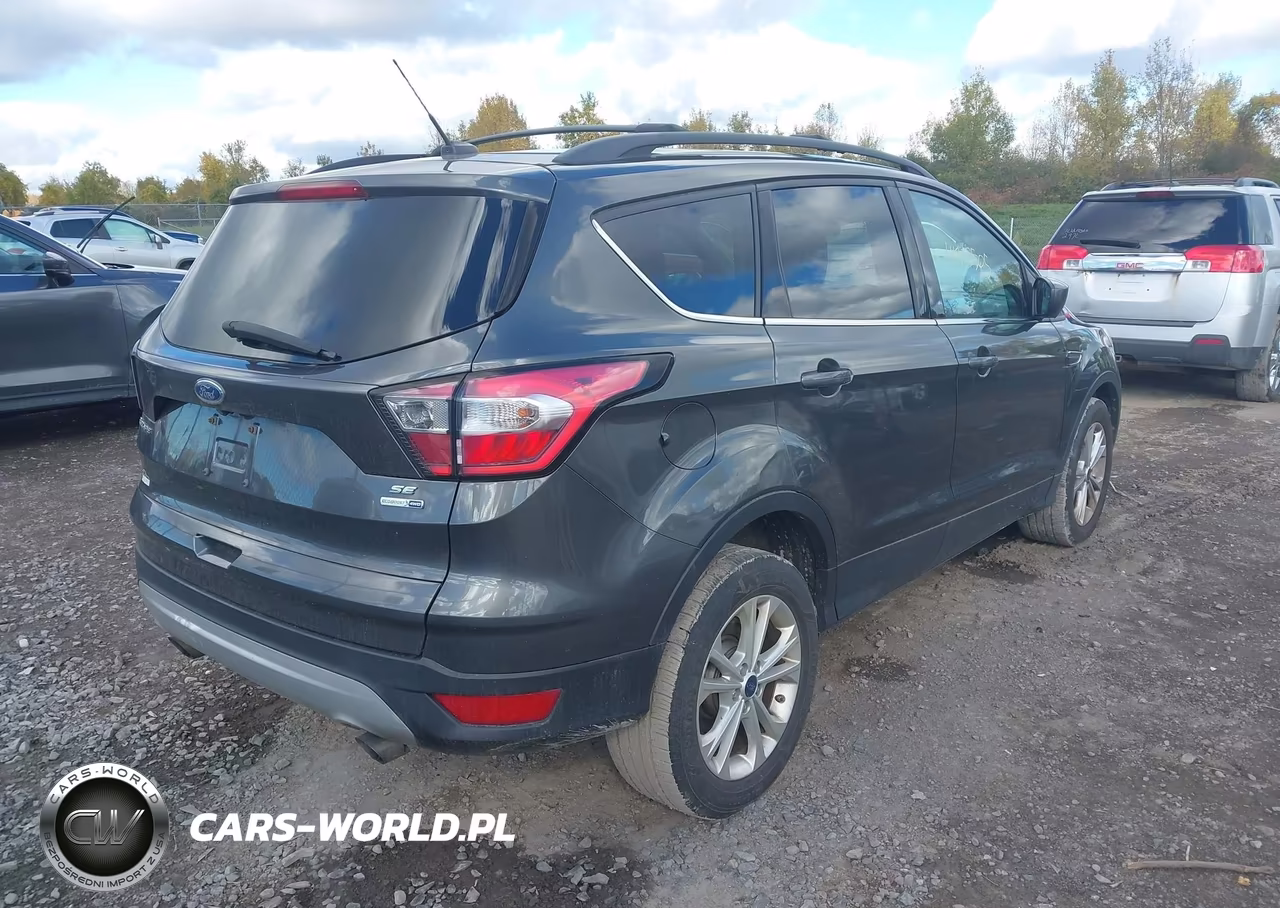 2018 Ford Escape Se VIN:1FMCU9GD6JUC99403 - 4
