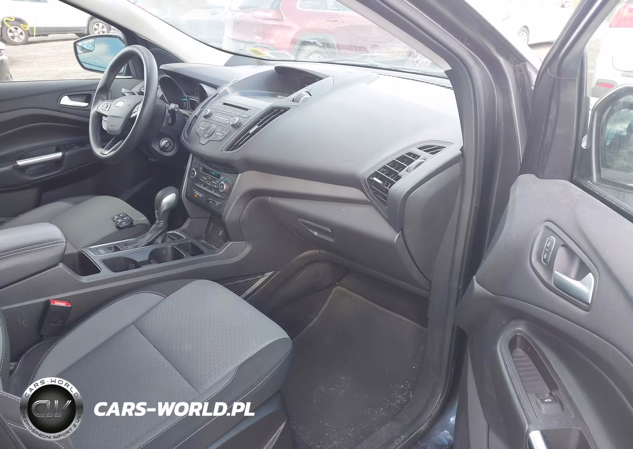 2018 Ford Escape Se VIN:1FMCU9GD6JUC99403 - 5