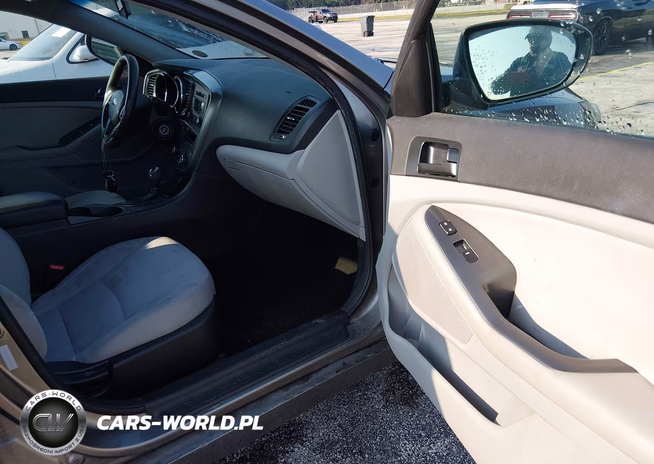 2013 Kia Optima Lx VIN:5XXGM4A75DG256998 - 5