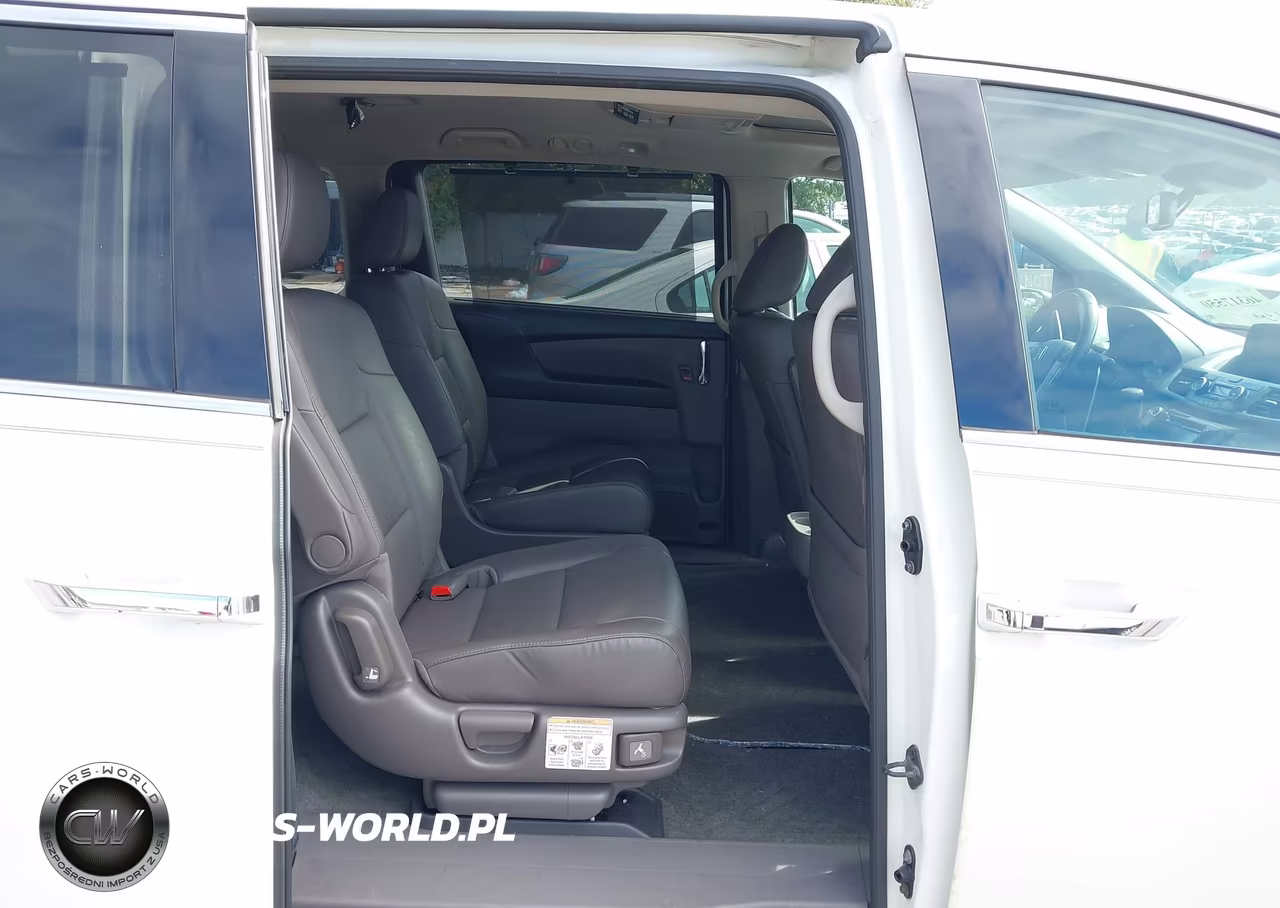 2016 Honda Odyssey Touring-Touring Elite VIN:5FNRL5H95GB154987 - 8