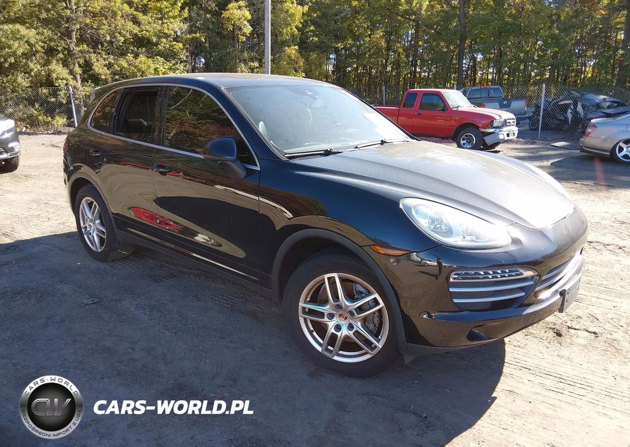 2014 Porsche Cayenne Platinum Edition