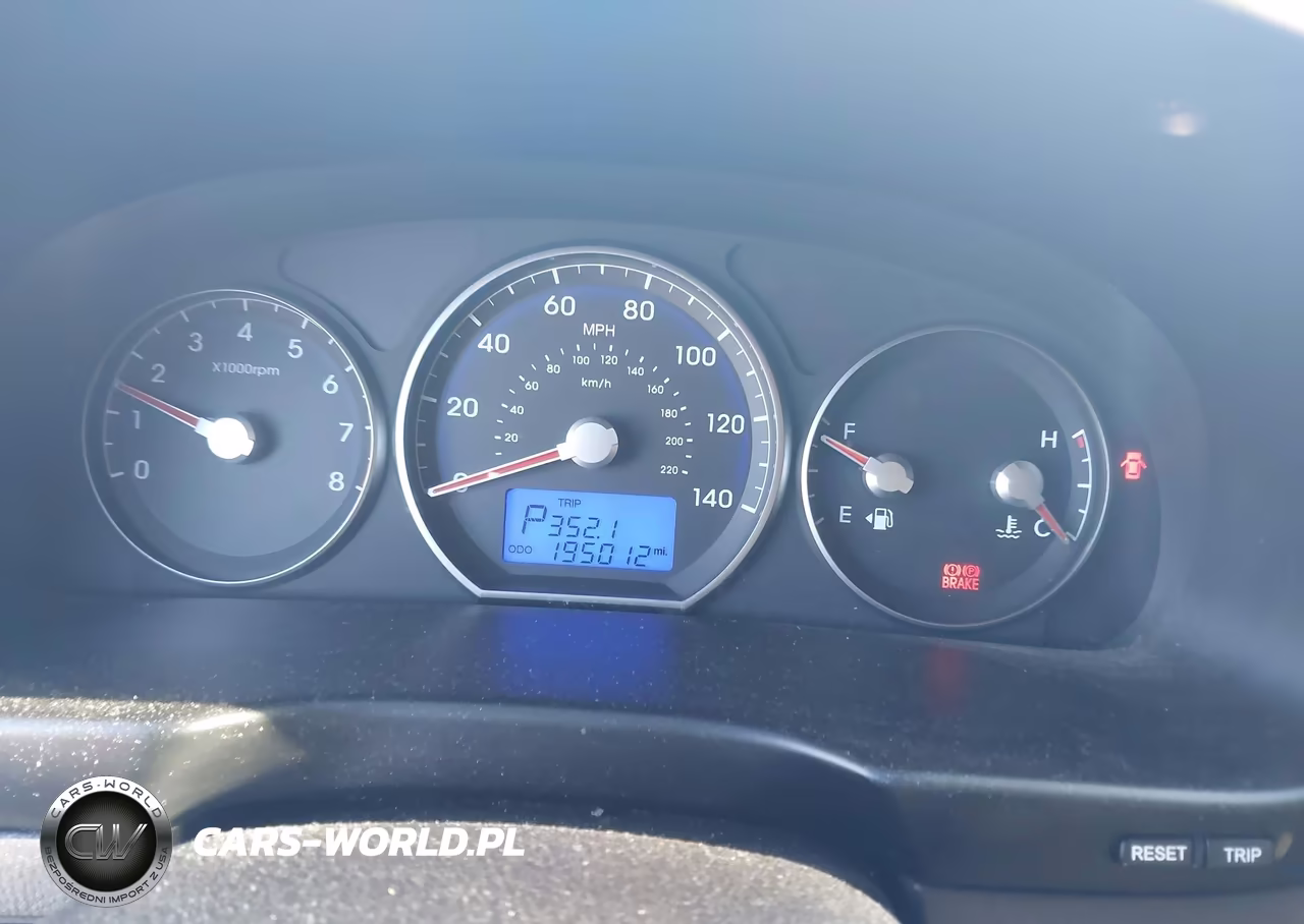 2010 Hyundai Santa Fe Limited V6 VIN:5NMSKDAG9AH385016 - 7