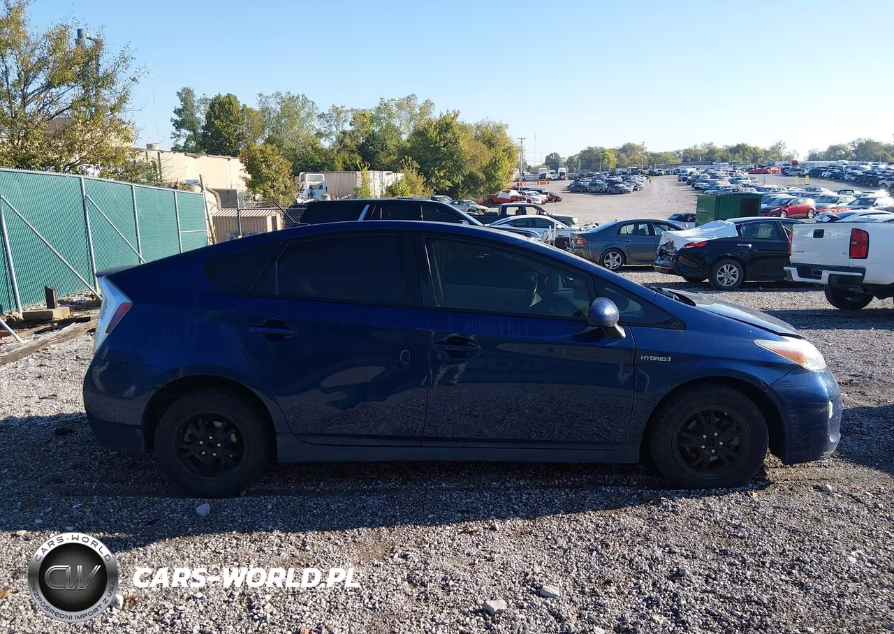 TOYOTA PRIUS VIN:JTDKN3DU6B1436633 - 12