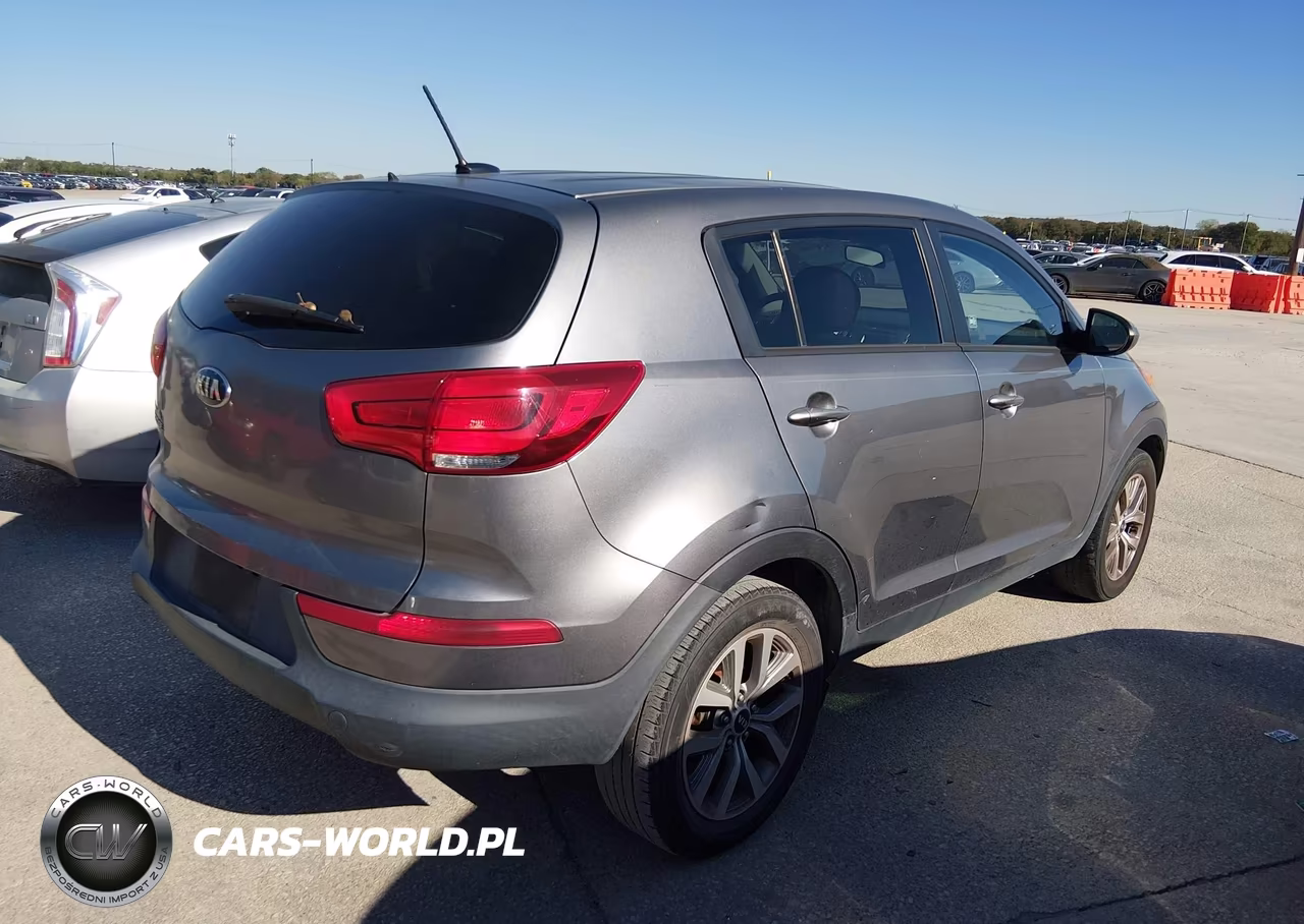 2016 Kia Sportage Lx VIN:KNDPB3AC3G7804815 - 4