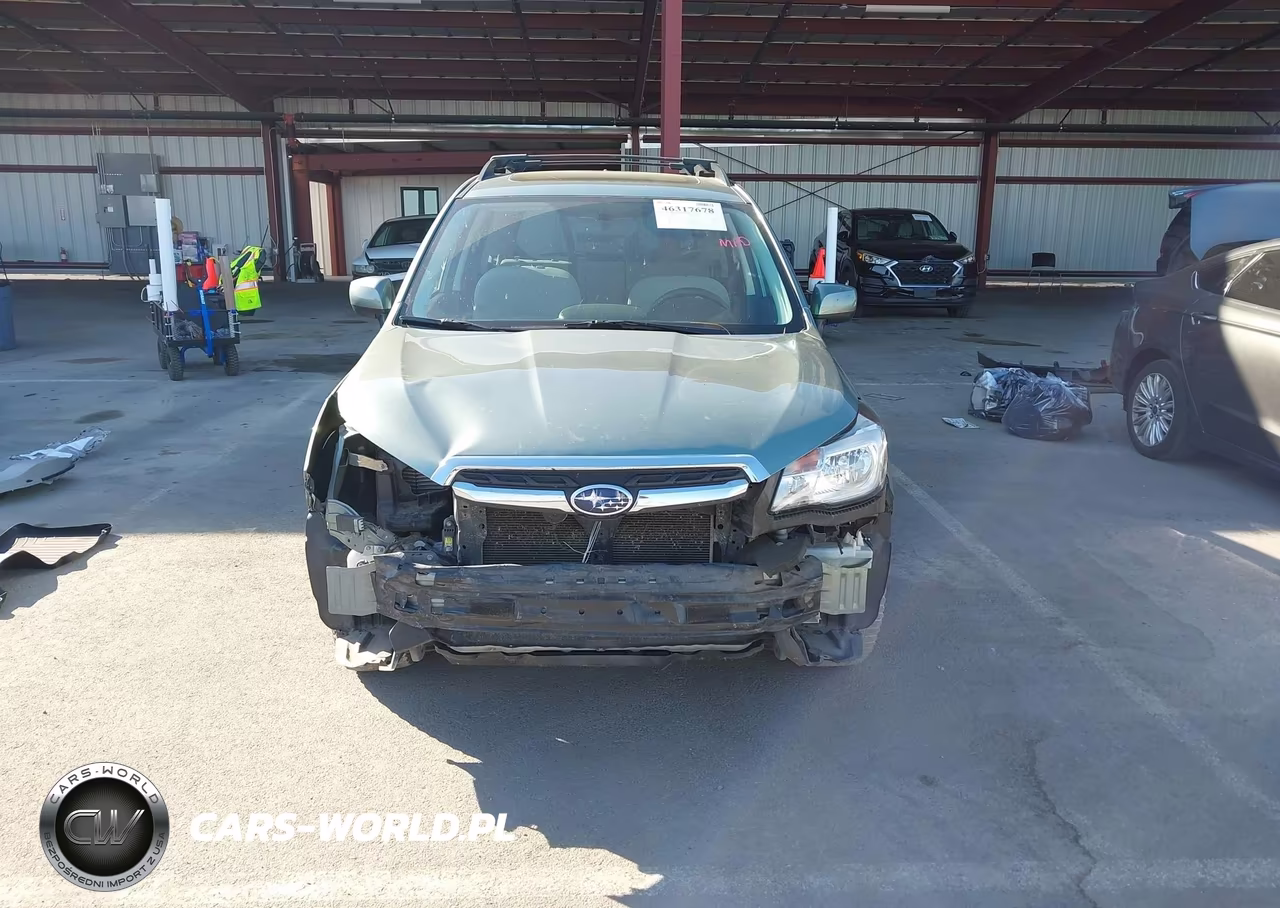 2018 Subaru Forester 2.5I Premium VIN:JF2SJAEC2JH555633 - 13