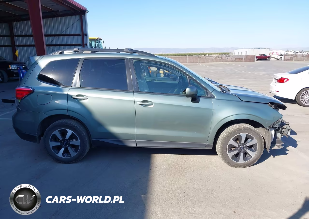 2018 Subaru Forester 2.5I Premium VIN:JF2SJAEC2JH555633 - 14