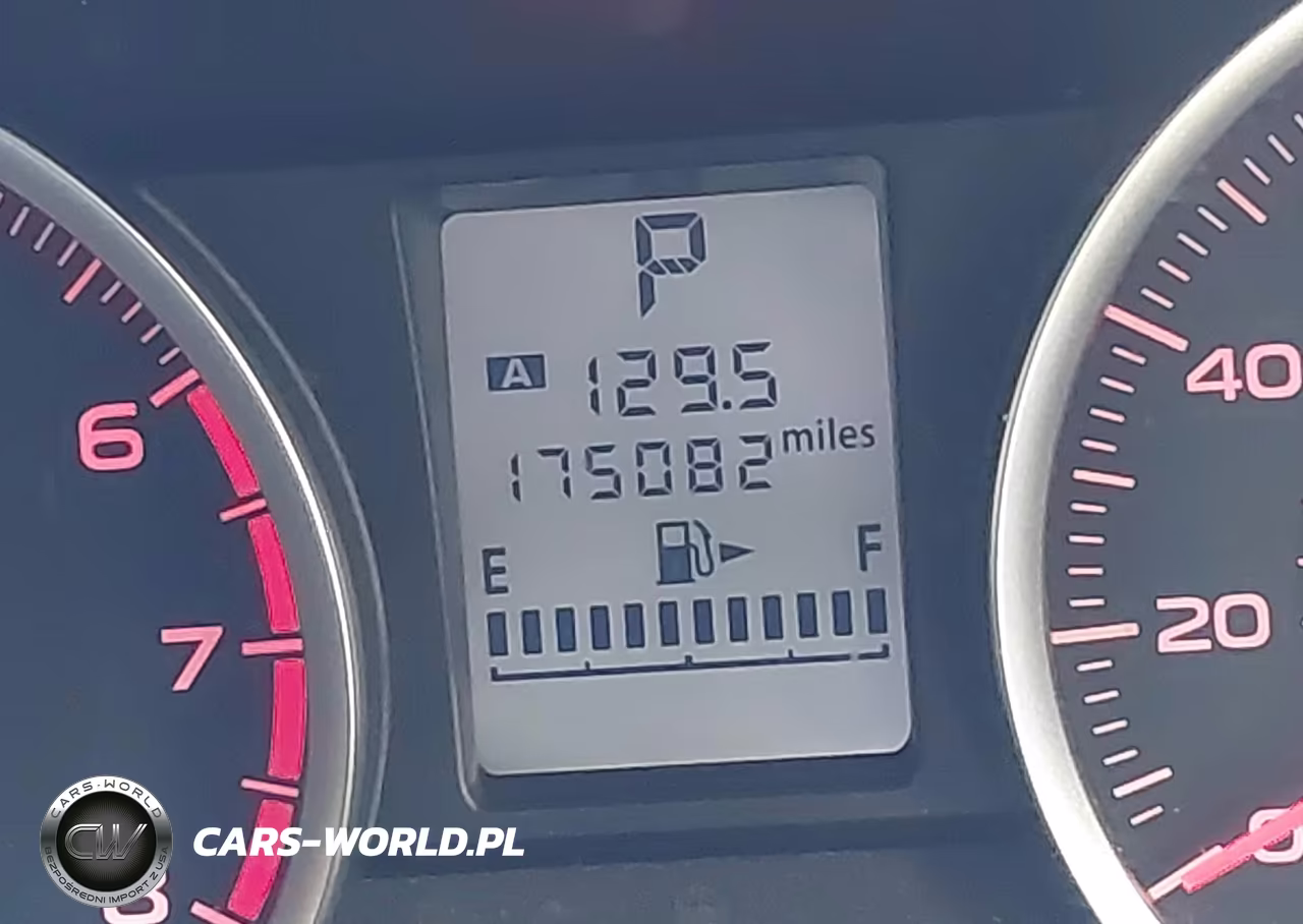 2018 Subaru Forester 2.5I Premium VIN:JF2SJAEC2JH555633 - 16