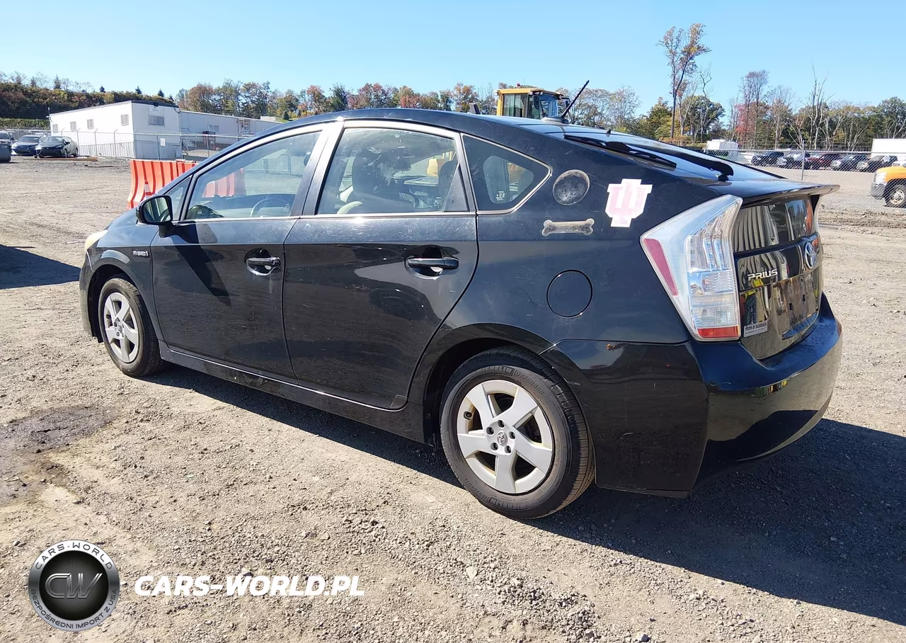 2011 Toyota Prius Three VIN:JTDKN3DU2B5297674 - 3