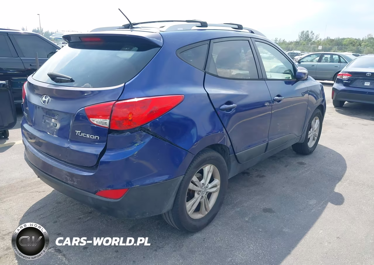 2013 Hyundai Tucson Gls VIN:KM8JU3AC5DU651041 - 4