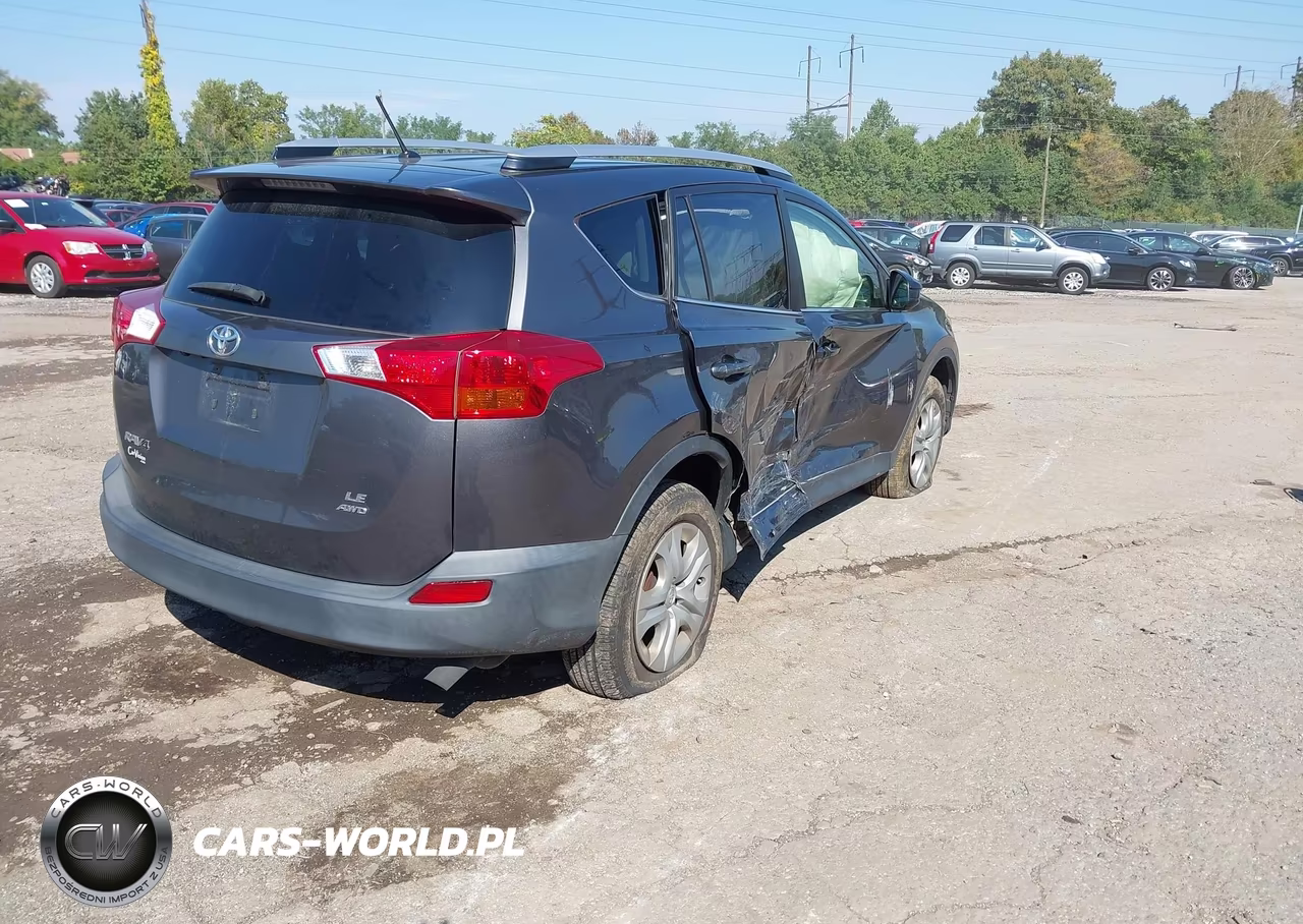 2015 Toyota Rav4 Le VIN:JTMBFREV4FJ041489 - 4