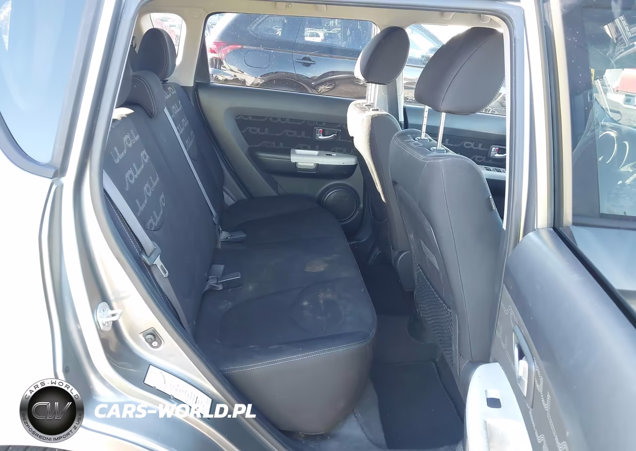 2012 Kia Soul + VIN:KNDJT2A67C7375244 - 8