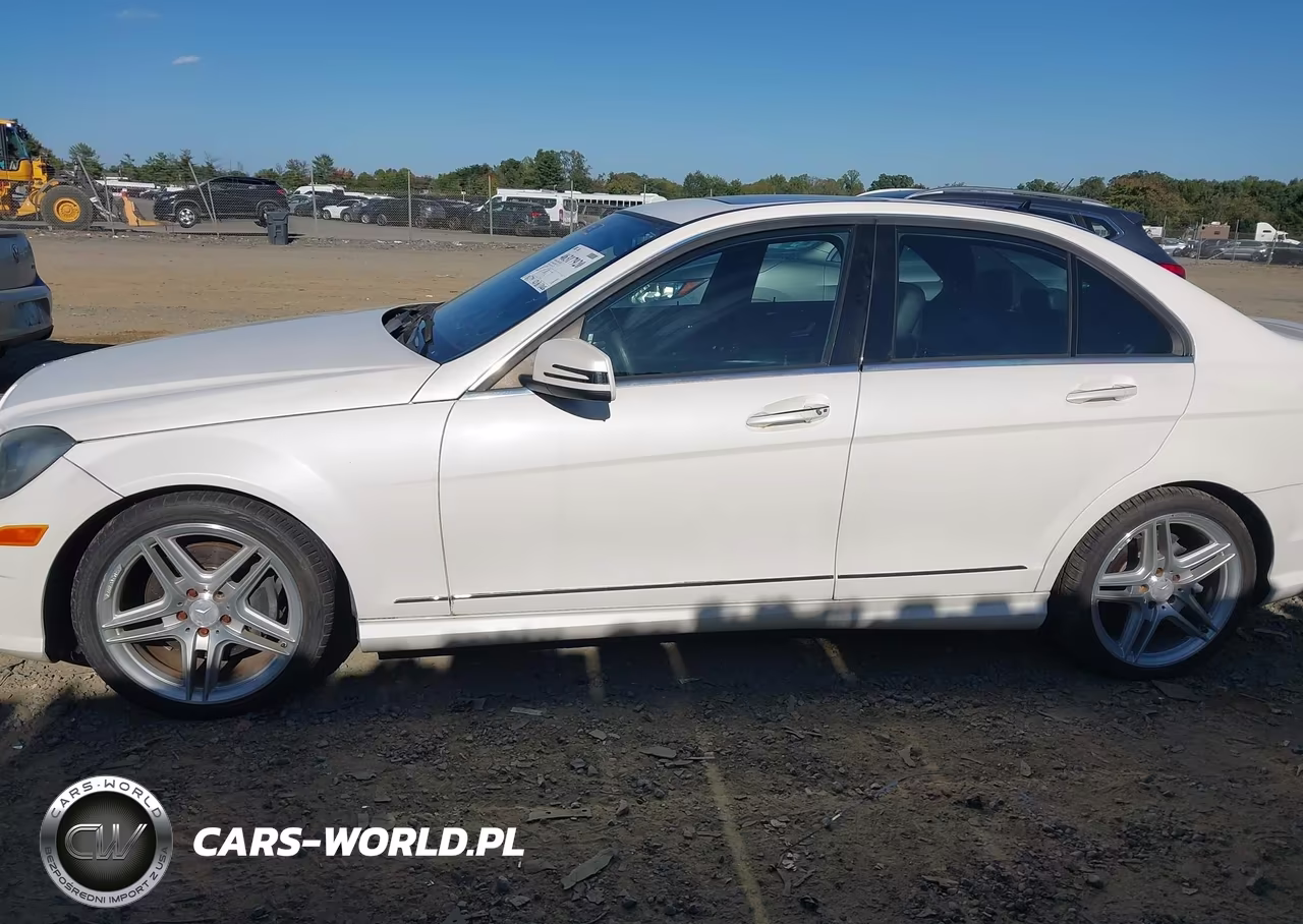 2013 Mercedes-Benz C 350 Sport VIN:WDDGF5HB9DR244012 - 6
