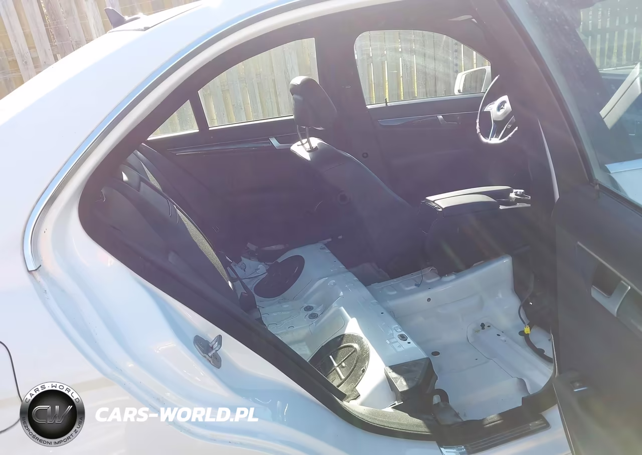 2013 Mercedes-Benz C 350 Sport VIN:WDDGF5HB9DR244012 - 8