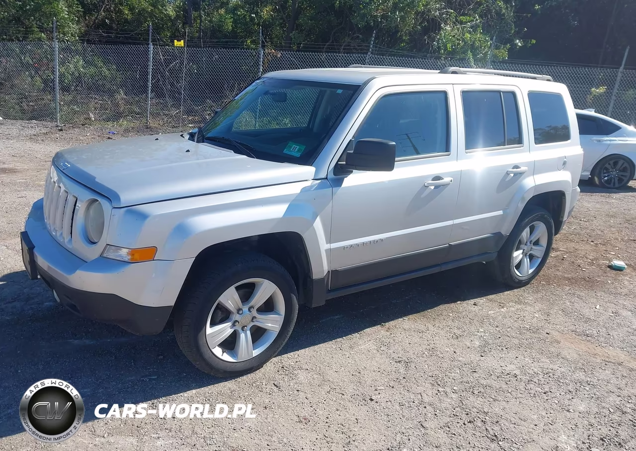 2013 Jeep Patriot Latitude VIN:1C4NJRFB2DD177325 - 2