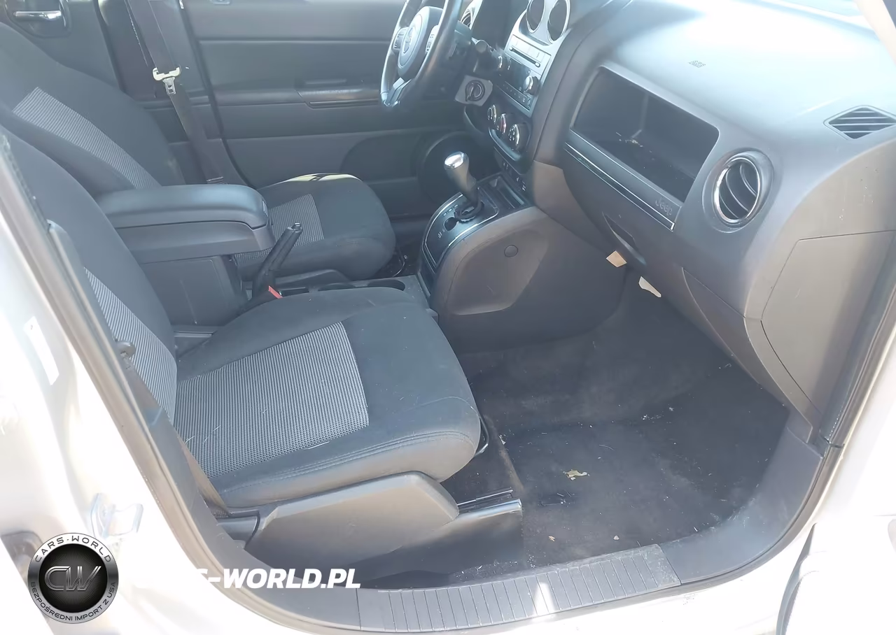 2013 Jeep Patriot Latitude VIN:1C4NJRFB2DD177325 - 5