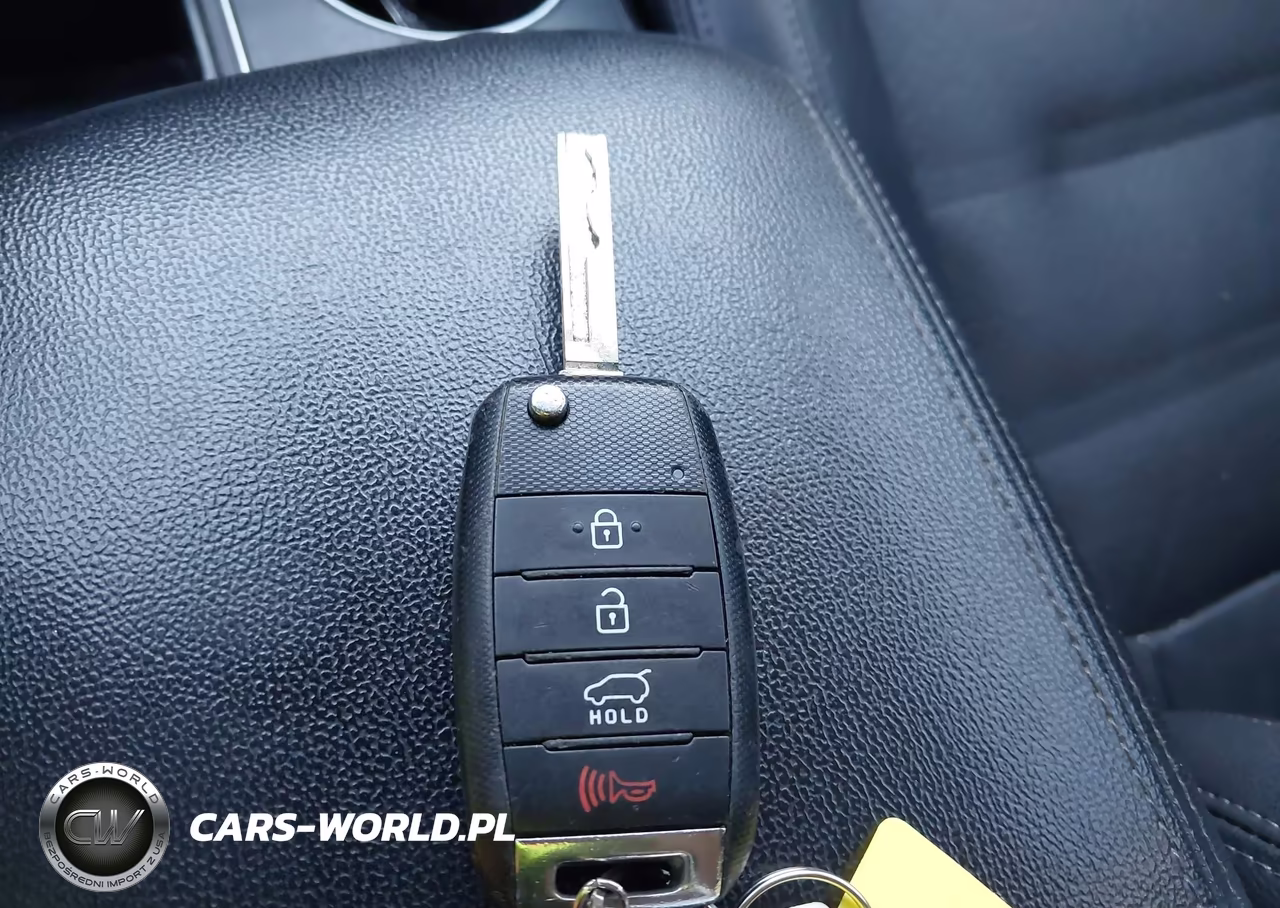 2016 Kia Sorento 3.3L Ex VIN:5XYPHDA50GG180853 - 11