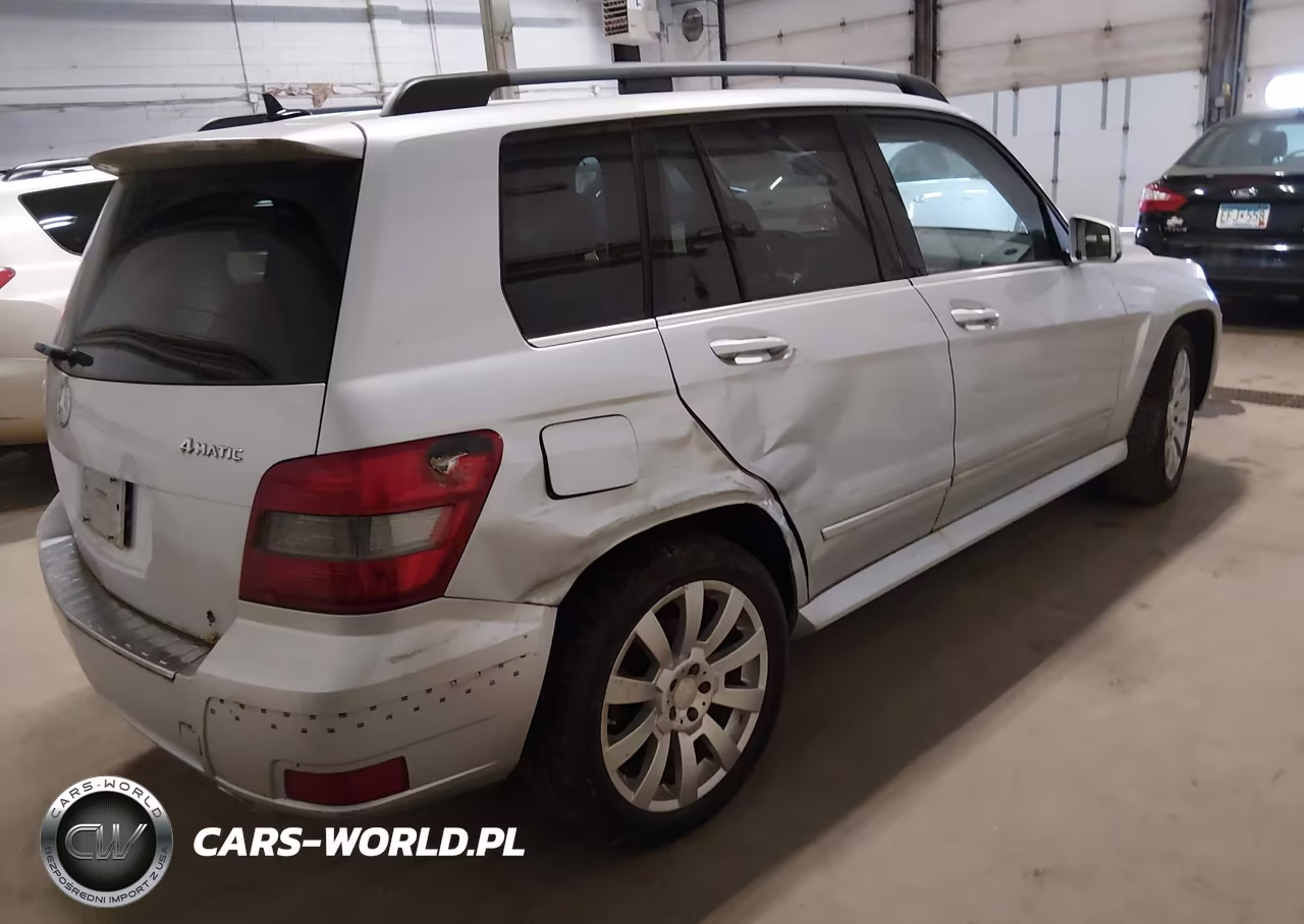 2010 Mercedes-Benz Glk 350 4Matic VIN:WDCGG8HB5AF322883 - 4