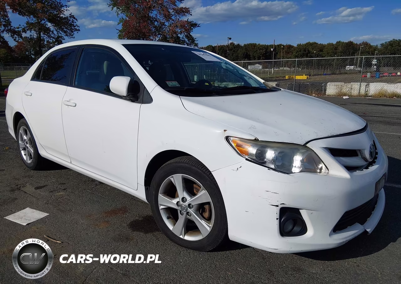2011 Toyota Corolla Le – zdjęcie 1 z 16