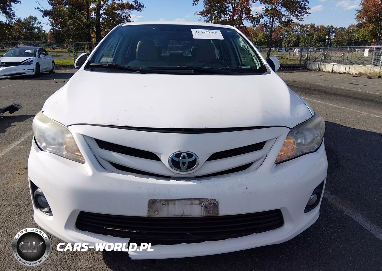 2011 Toyota Corolla Le VIN:2T1BU4EE5BC752603 - 12