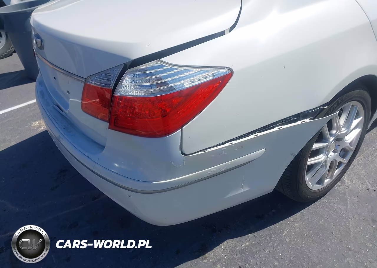 2011 Hyundai Genesis 4.6 VIN:KMHGC4DFXBU130581 - 12