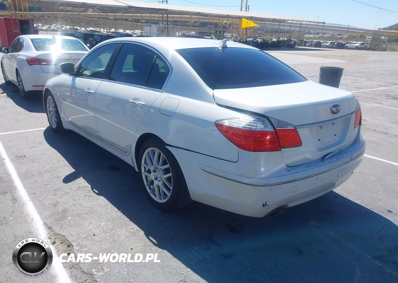 2011 Hyundai Genesis 4.6 VIN:KMHGC4DFXBU130581 - 3