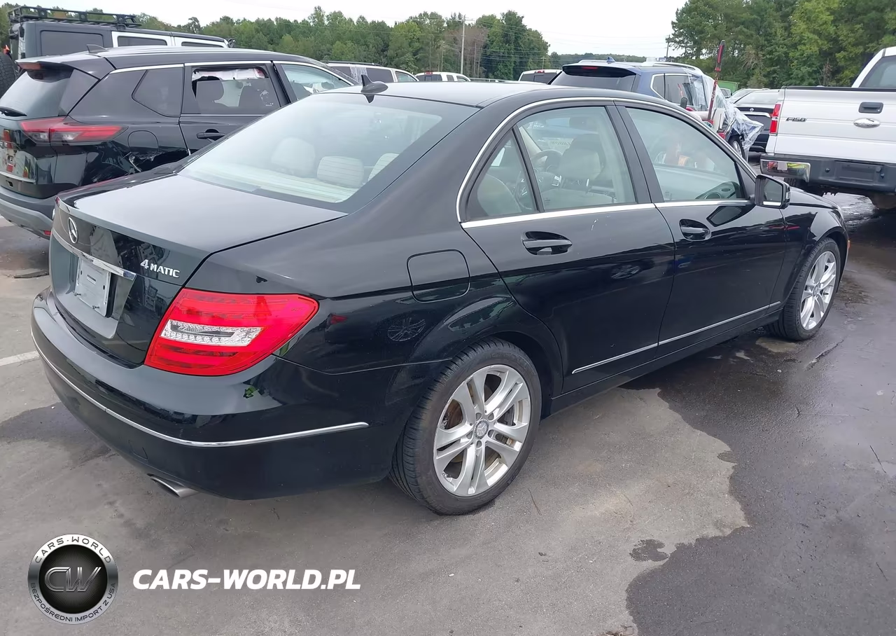 2014 Mercedes-Benz C 300 Luxury 4Matic VIN:WDDGF8AB1ER305513 - 4