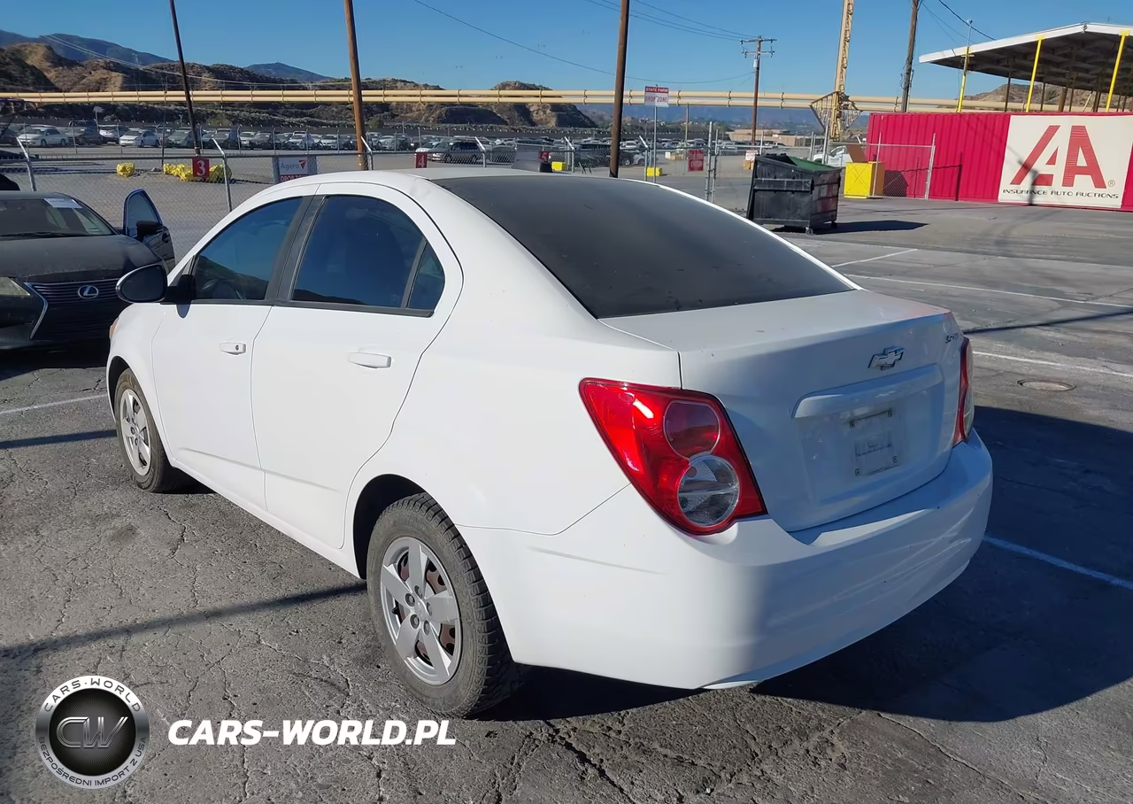 2015 Chevrolet Sonic Ls Auto VIN:1G1JA5SG7F4147502 - 3