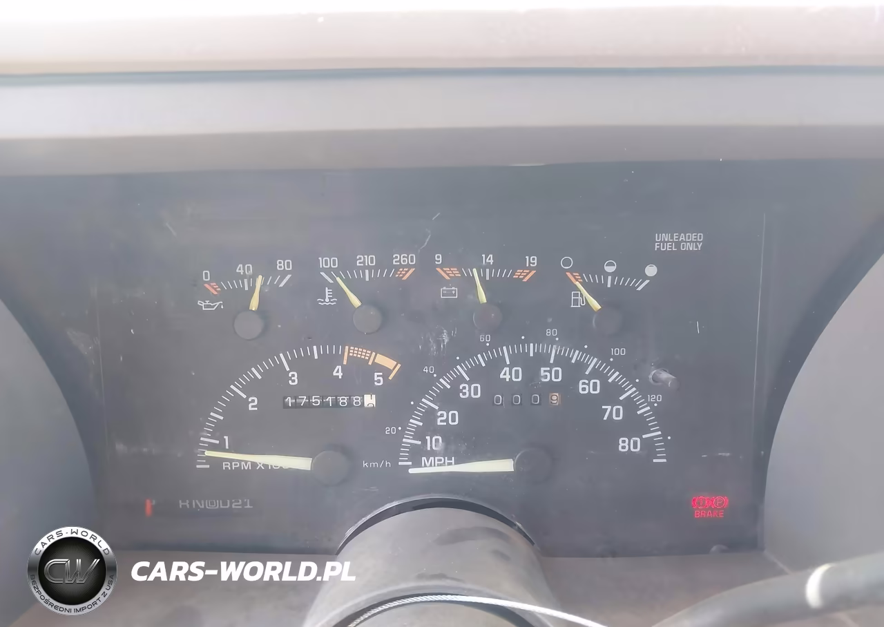 1994 Chevrolet Suburban C1500 VIN:1GNEC16K2RJ348585 - 7