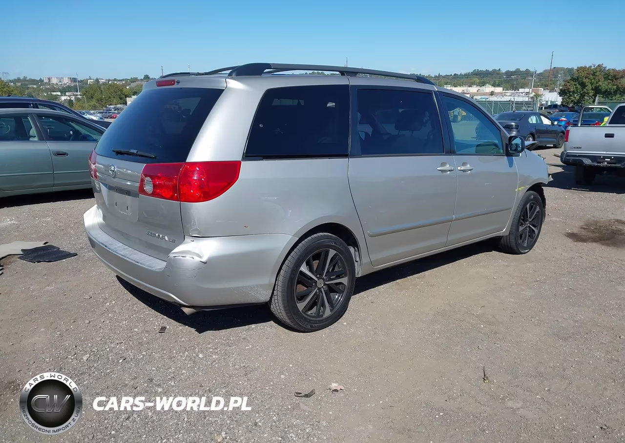 2007 Toyota Sienna Le VIN:5TDZK23C27S078063 - 4