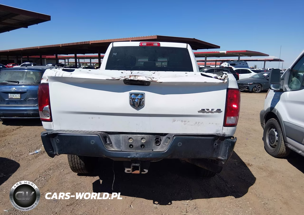2015 Ram 2500 Tradesman VIN:3C6UR5CJ2FG668127 - 15