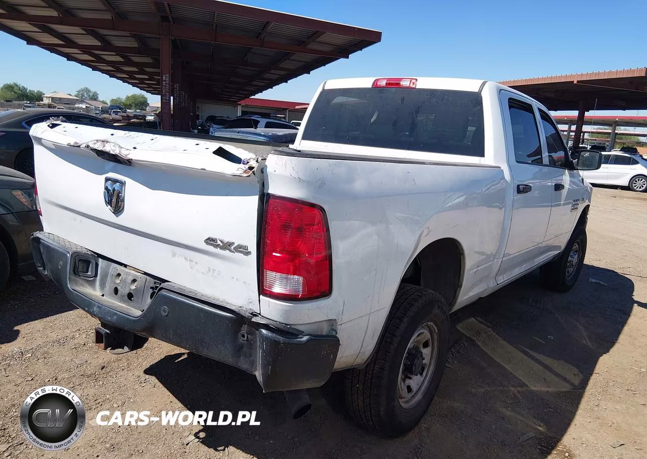2015 Ram 2500 Tradesman VIN:3C6UR5CJ2FG668127 - 4