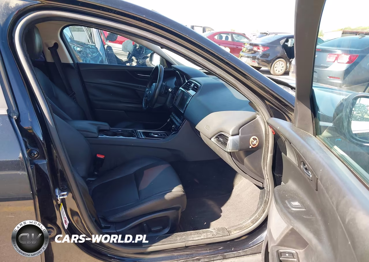 2017 Jaguar Xe 25T VIN:SAJAR4BG3HA967379 - 5