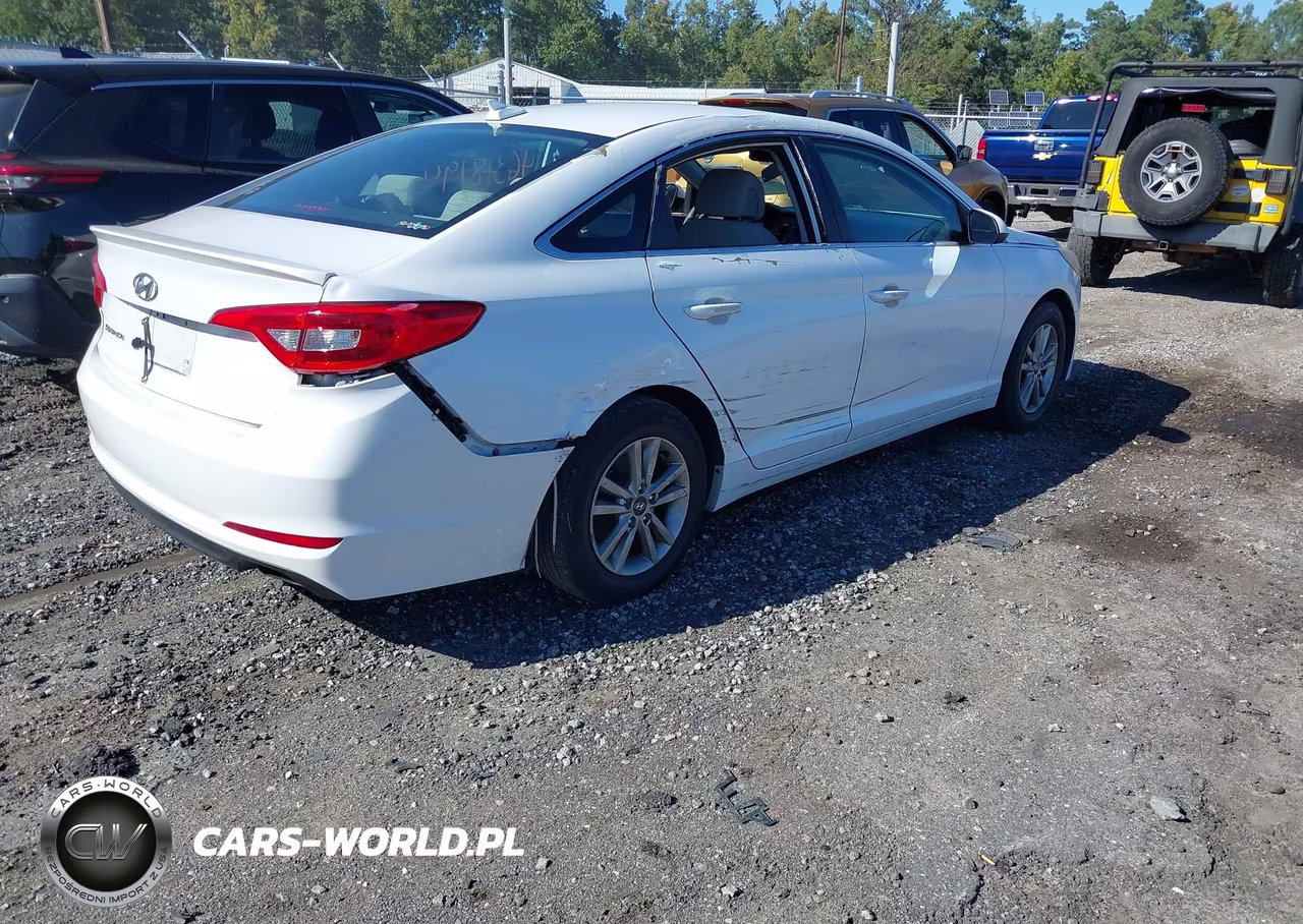 2015 Hyundai Sonata Se VIN:5NPE24AF2FH194519 - 4