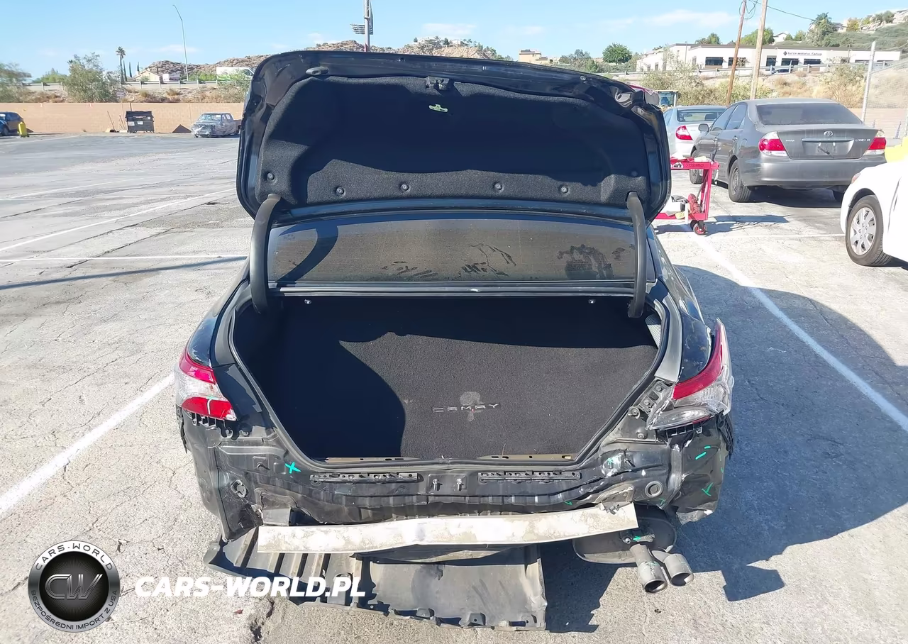 2019 Toyota Camry Se VIN:4T1B11HK3KU203988 - 18